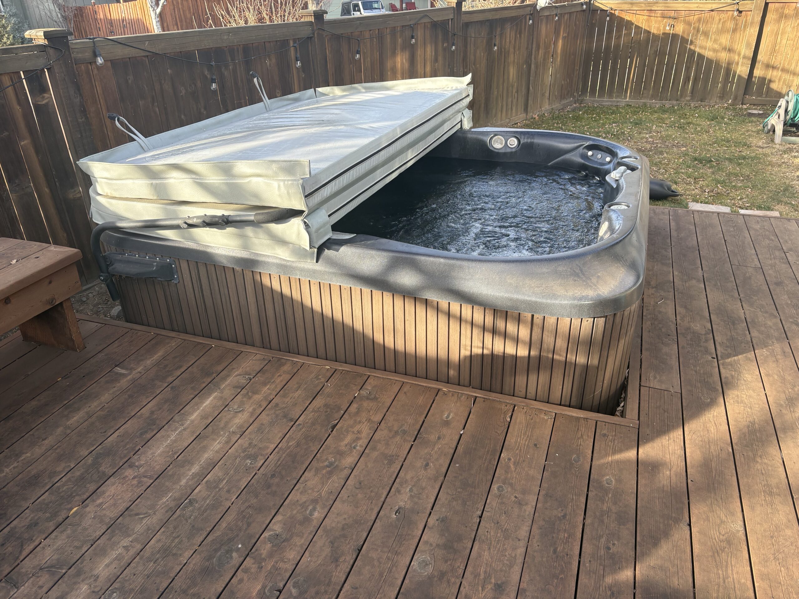 Hot tub — view 1